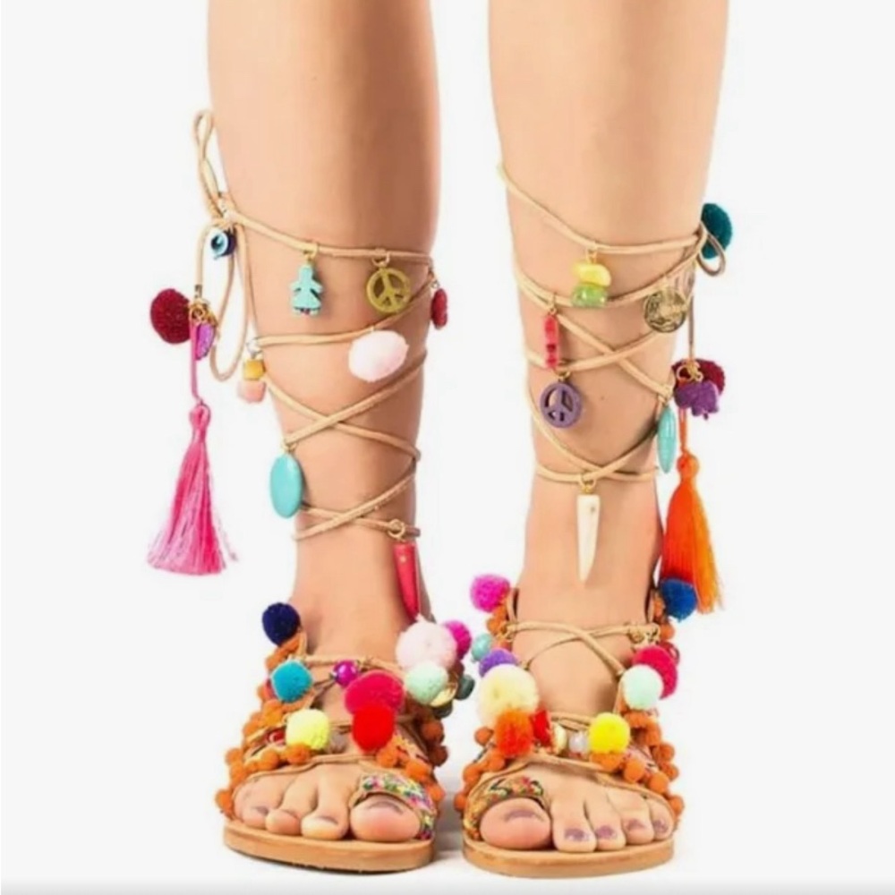 elina linardaki gladiator Tie up leather sandals, size 38
